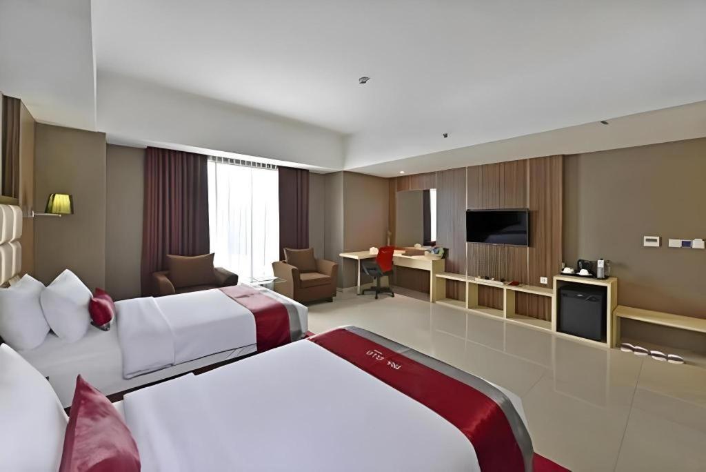 Travello Hotel Bandung Exterior photo